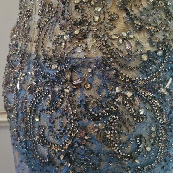 Mac Duggal Beaded Embroidered Metallic Lace Boatneck Cocktail Dress - Picture 8 of 15